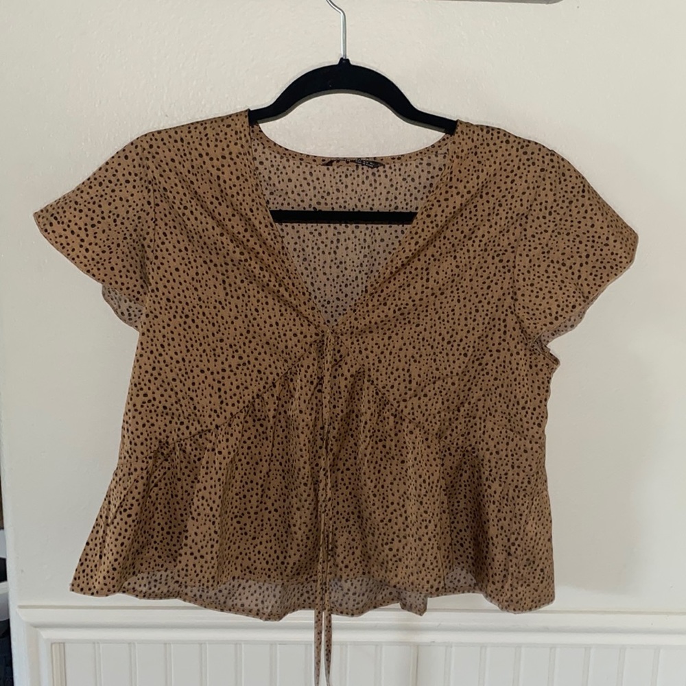 Spotted tie front shirt